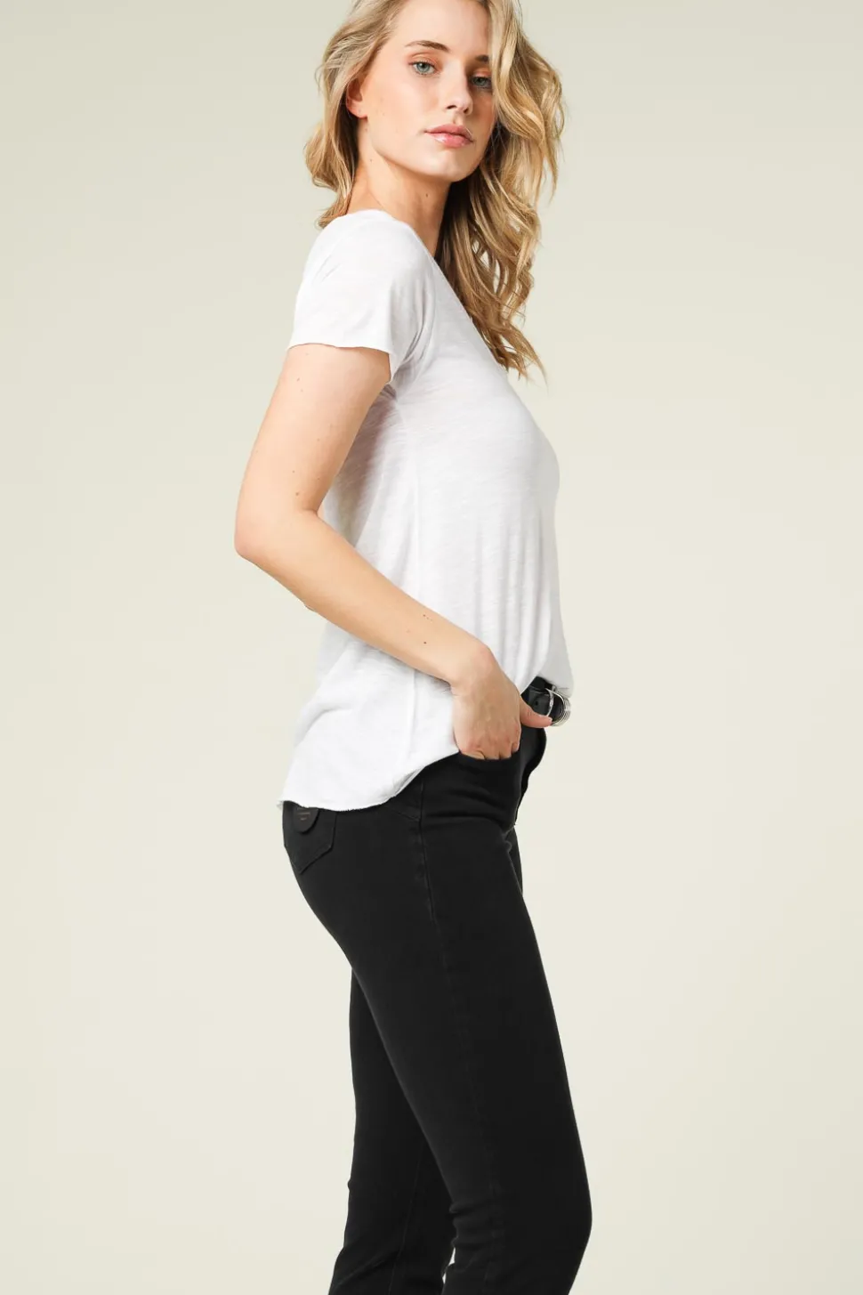 Cheap American Vintage Basic V-Neck T-Shirt Jacksonville | White... | | Little Soho