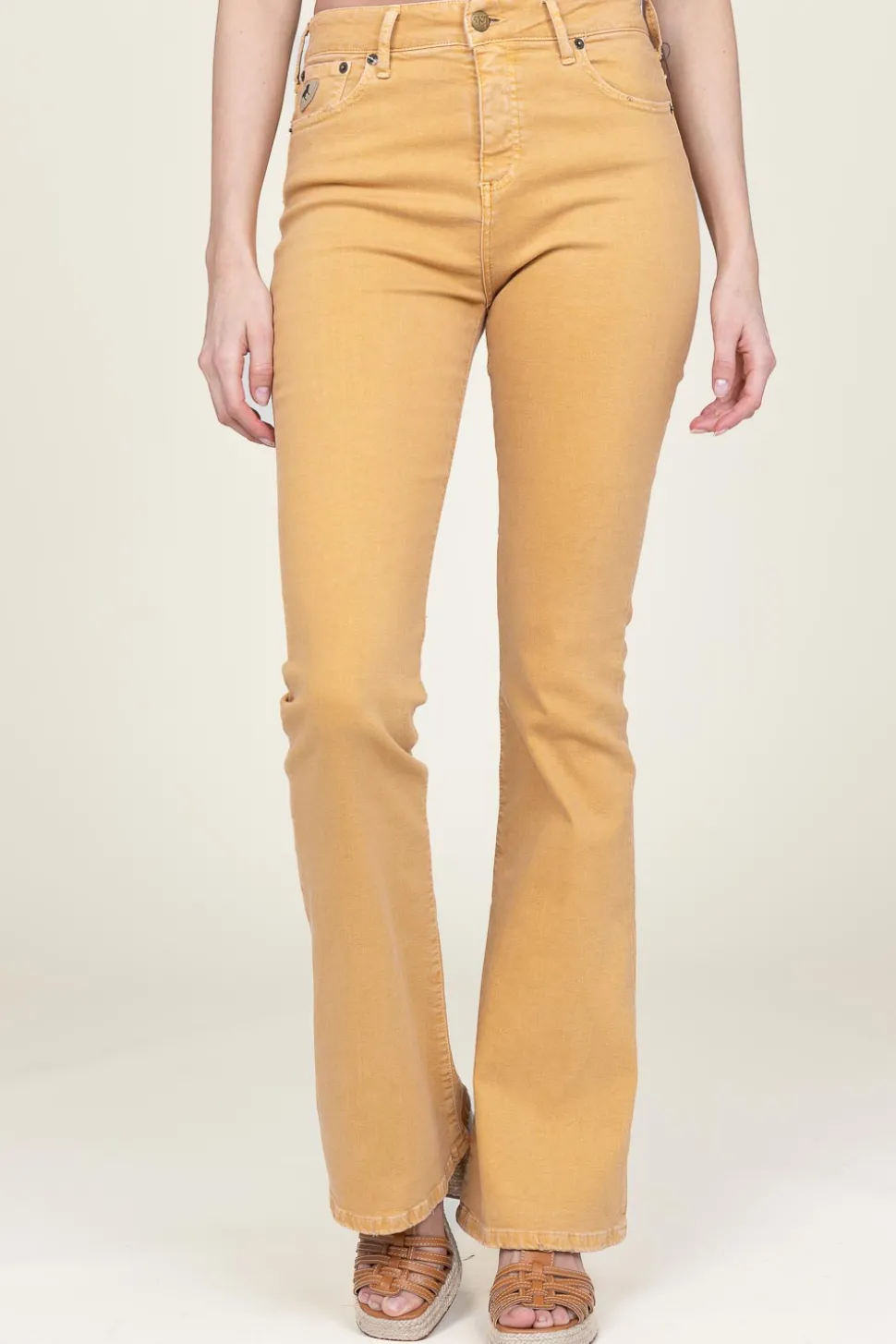 Sale Lois Jeans High Waist Flared Stretch Jeans Raval L32 | Yellow... | | Little Soho