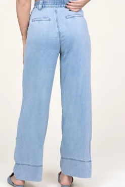 Shop Suncoo Tencel Wide Leg Denim Broek Romy | Blue... | | Little Soho