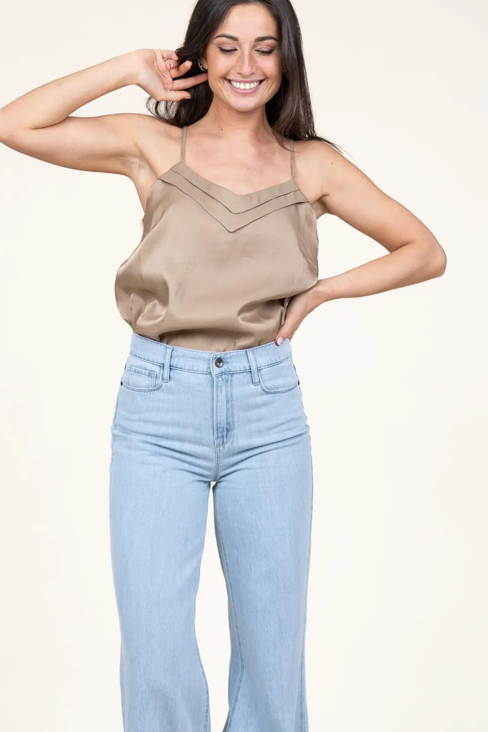 Store Aaiko Top With V-Neck Vaxi | Green... | | Little Soho